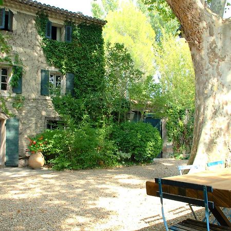 مبيت وإفطار LʼIsle-sur-la-Sorgue Campagne Baudeloup المظهر الخارجي الصورة