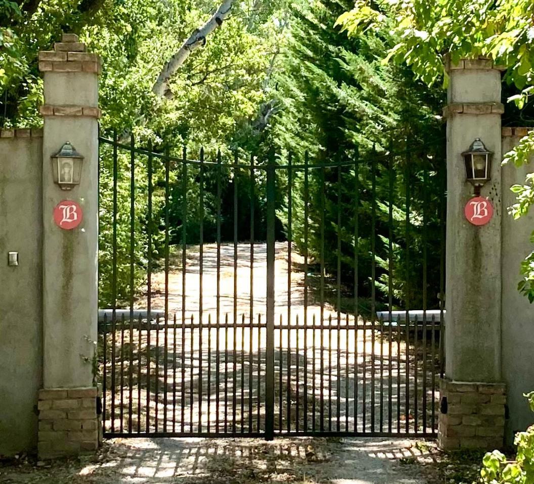 مبيت وإفطار LʼIsle-sur-la-Sorgue Campagne Baudeloup المظهر الخارجي الصورة