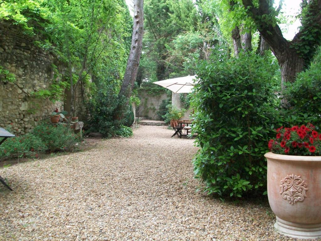 مبيت وإفطار LʼIsle-sur-la-Sorgue Campagne Baudeloup المظهر الخارجي الصورة